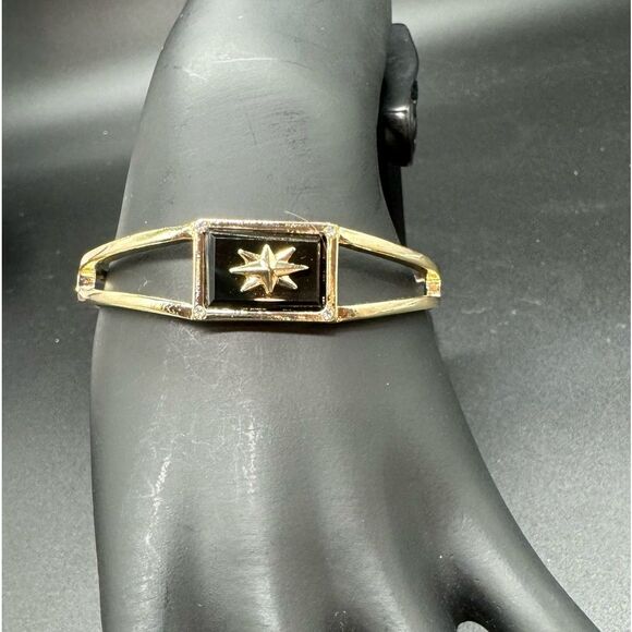 Rachel Roy Beautiful Gold Tone With Black Stone Cuff Bracelet - Picture 2 of 6